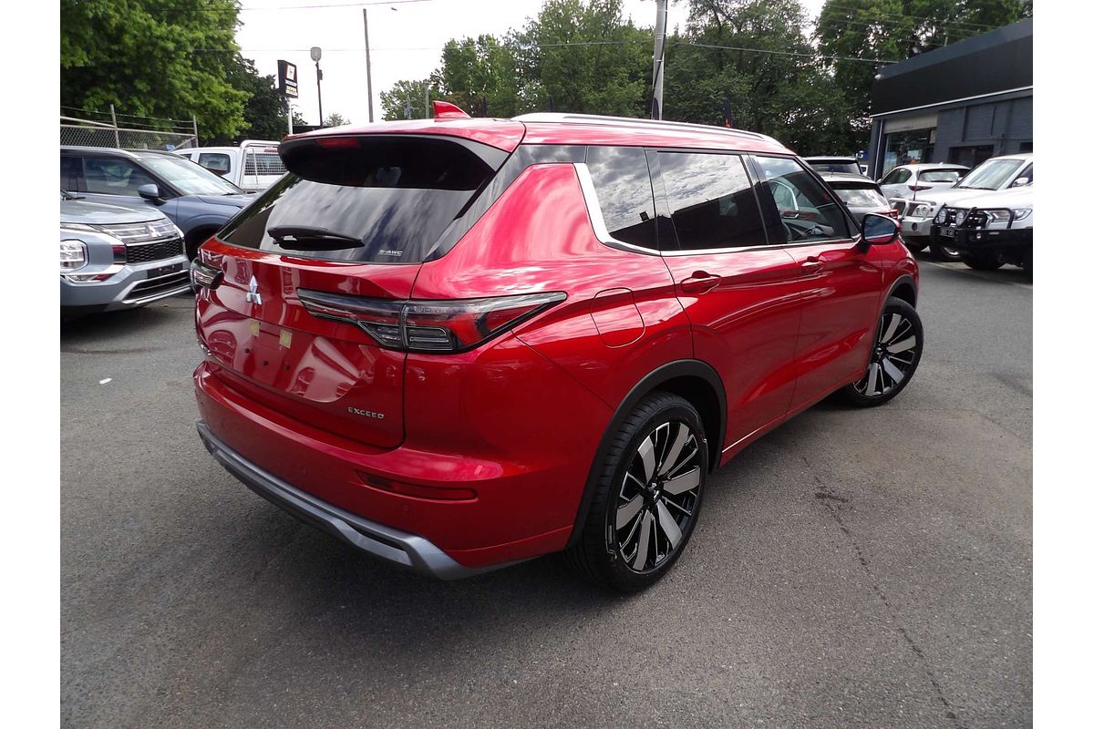 2025 Mitsubishi Outlander Exceed ZM