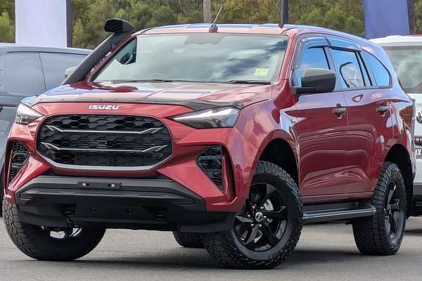 2025 Isuzu MU-X LS-M