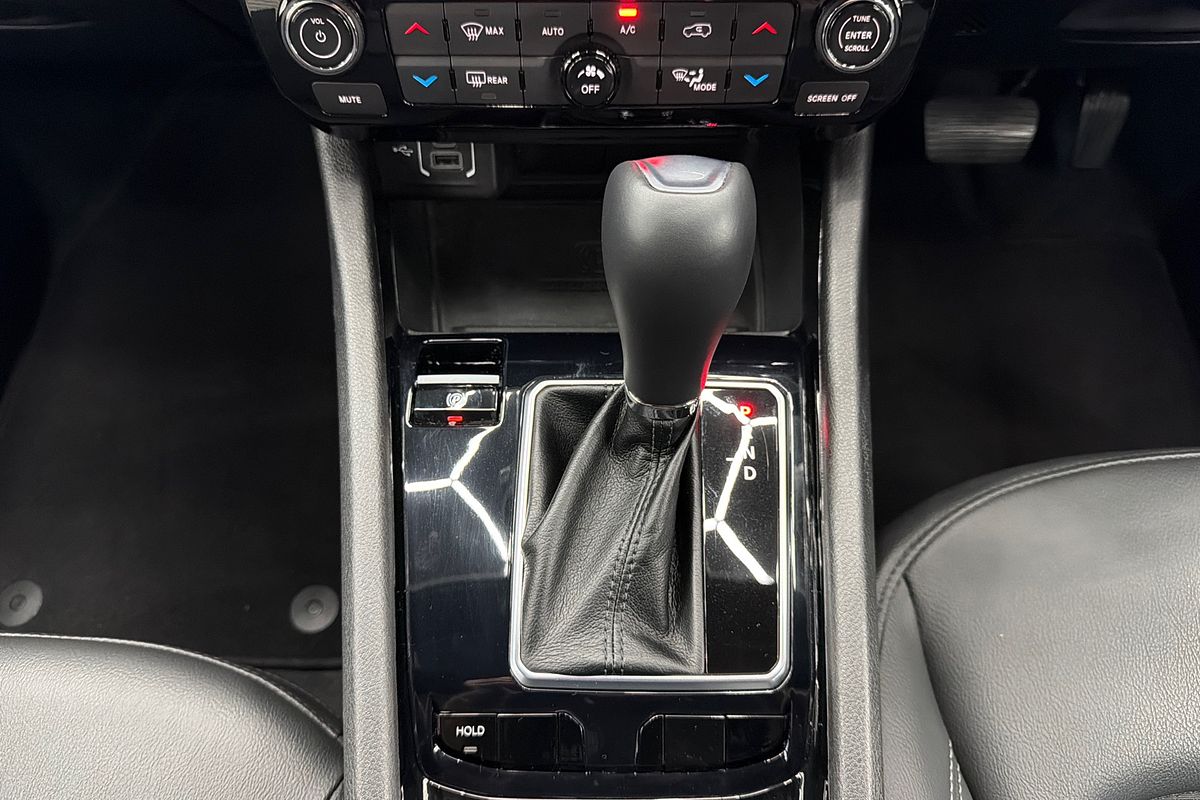 2023 Jeep Compass Night Eagle M6