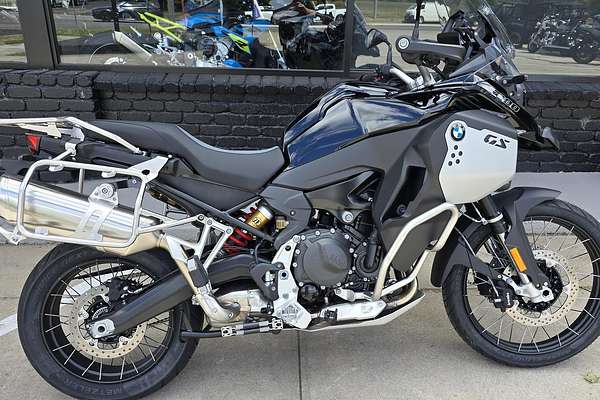 2025 BMW F 900 GS Adventure Ride Pro F 900