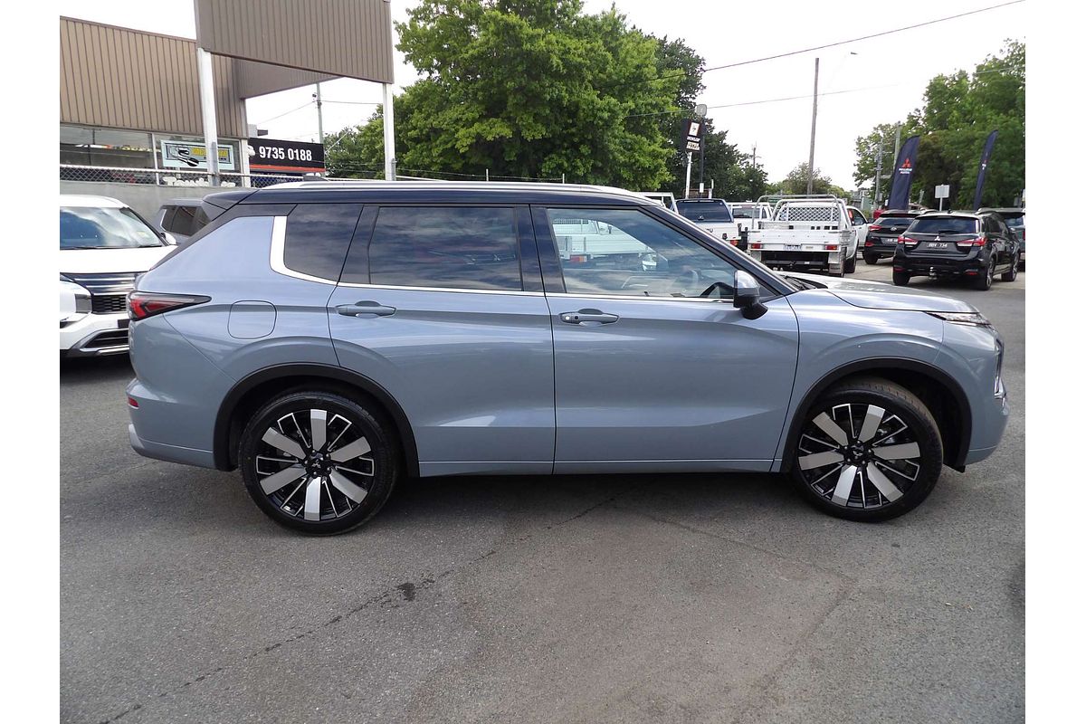 2025 Mitsubishi Outlander Exceed Tourer ZM