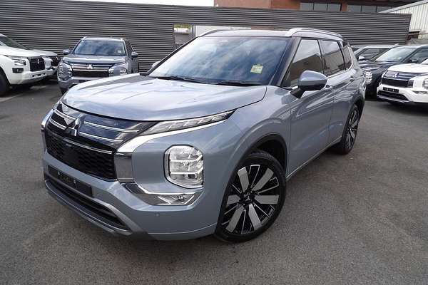 2025 Mitsubishi Outlander Exceed Tourer ZM