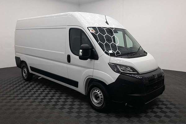 2025 Peugeot Boxer Pro X250 LWB Mid Roof