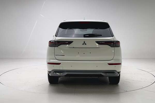 2025 Mitsubishi Outlander LS ZM thumb-6