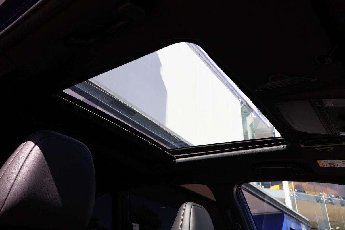 2025 Subaru Forester Hybrid Touring S6