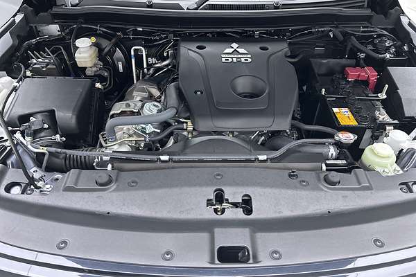 2024 Mitsubishi Pajero Sport Exceed QG thumb-10