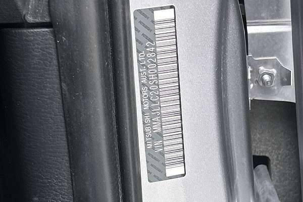 2025 Mitsubishi Triton GLX-R MV 4X4 thumb-23