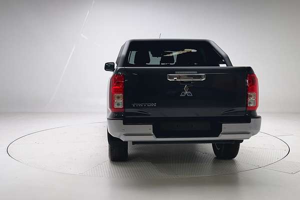 2025 Mitsubishi Triton GLX-R MV 4X4 thumb-6