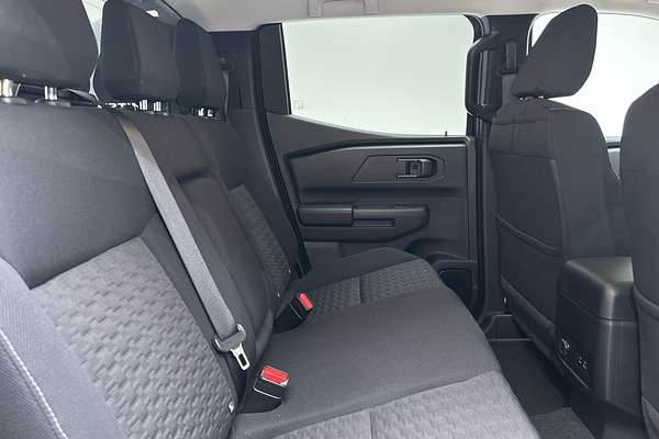 2025 Mitsubishi Triton GLX-R MV 4X4 thumb-11