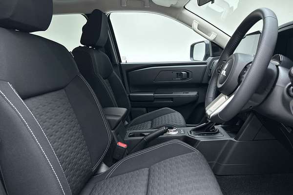 2025 Mitsubishi Triton GLX-R MV 4X4 thumb-12
