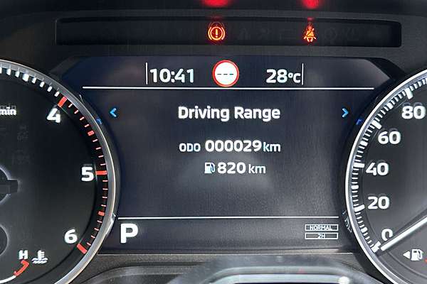 2025 Mitsubishi Triton GLX-R MV 4X4 thumb-13