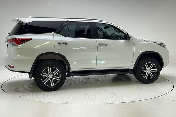 2025 Toyota Fortuner GXL GUN156R thumb-2