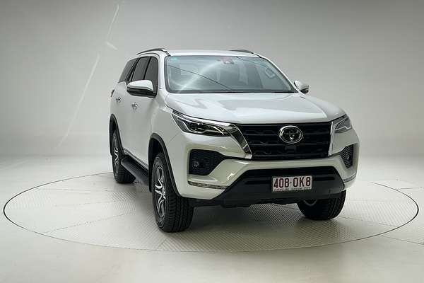 2025 Toyota Fortuner GXL GUN156R thumb-4