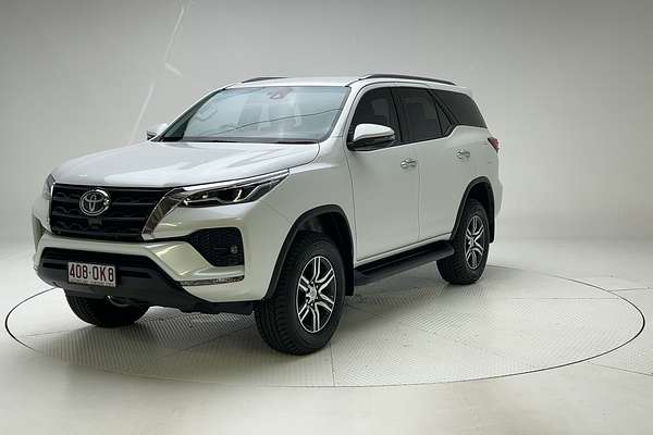 2025 Toyota Fortuner GXL GUN156R thumb-5
