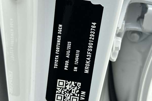 2025 Toyota Fortuner GXL GUN156R thumb-23