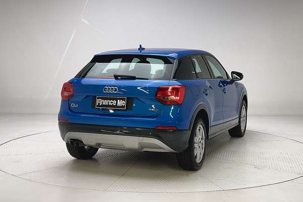 2017 Audi Q2 design GA thumb-1