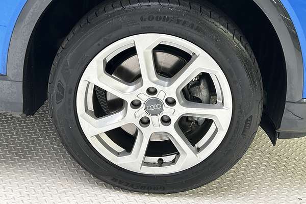 2017 Audi Q2 design GA thumb-9