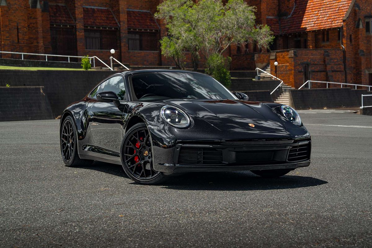 2020 Porsche 911 Carrera S 992