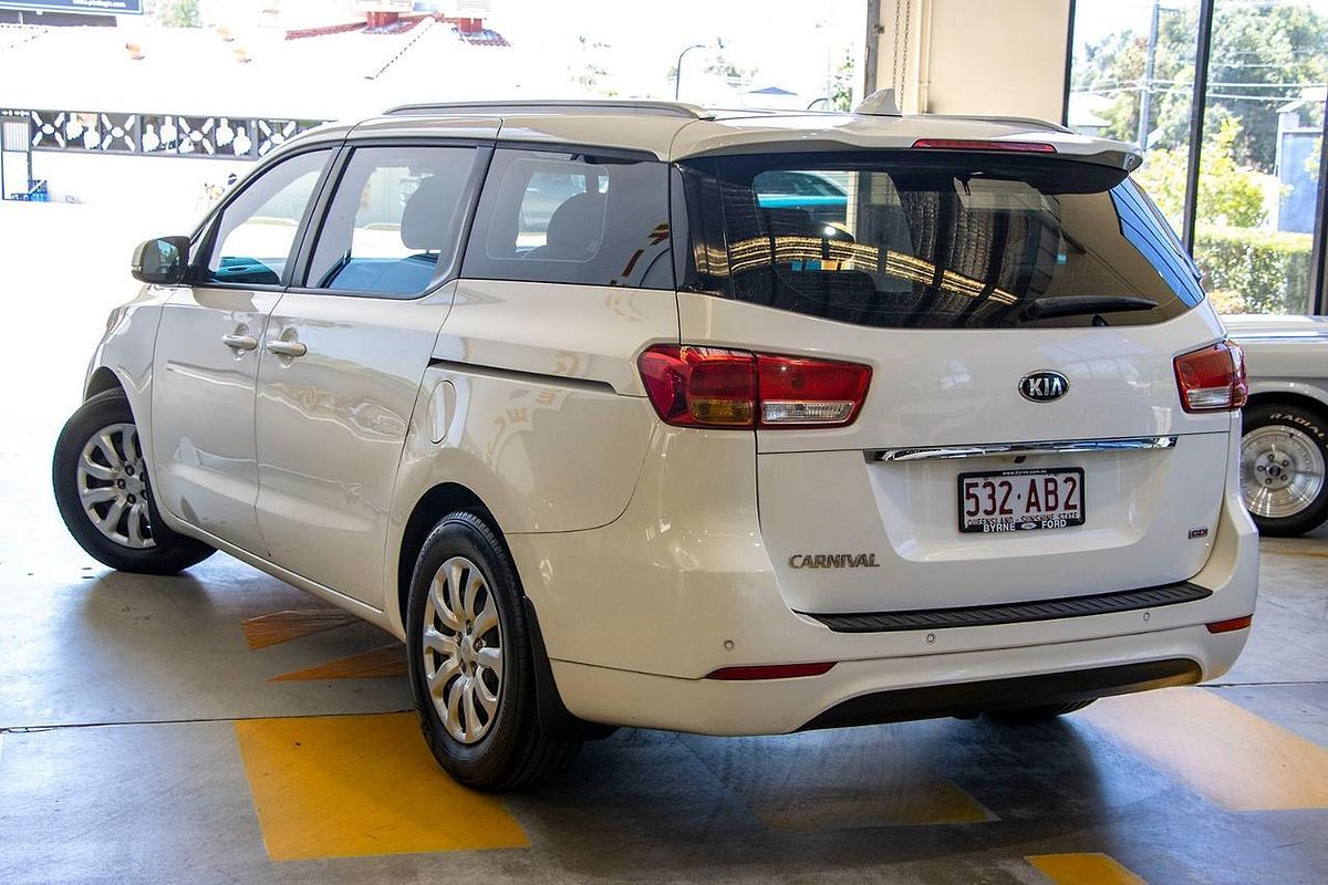 2017 Kia Carnival S YP