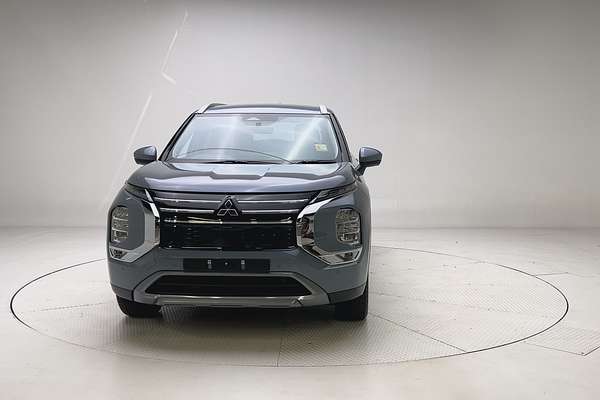 2025 Mitsubishi Outlander Aspire ZM thumb-2