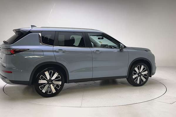 2025 Mitsubishi Outlander Aspire ZM thumb-7