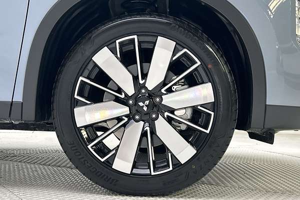 2025 Mitsubishi Outlander Aspire ZM thumb-9