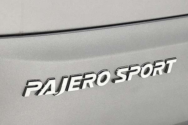 2024 Mitsubishi Pajero Sport GLS QG thumb-21