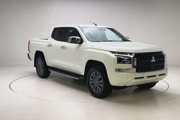 2025 Mitsubishi Triton GLS MV 4X4 thumb-1