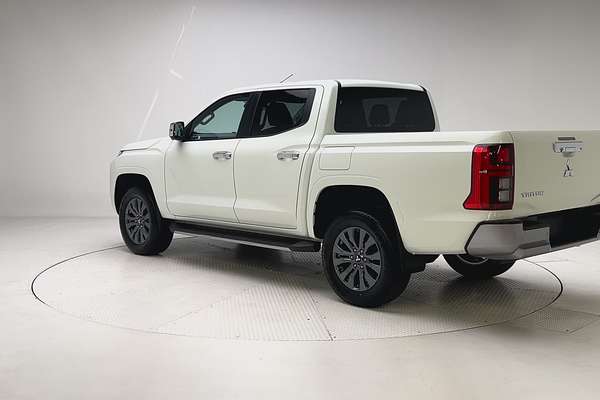 2025 Mitsubishi Triton GLS MV 4X4 thumb-5