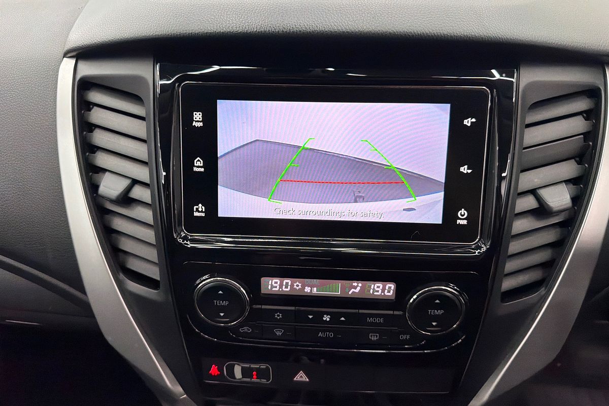 2019 Mitsubishi Pajero Sport Black Edition QE