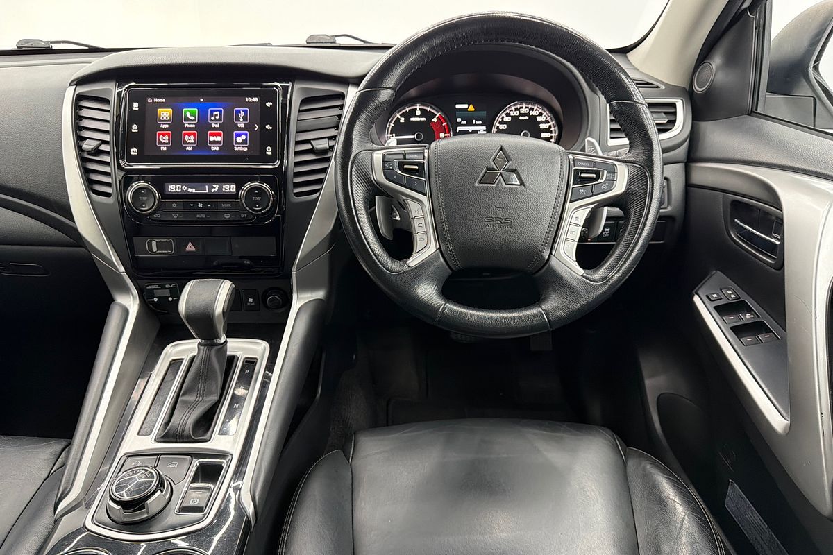 2019 Mitsubishi Pajero Sport Black Edition QE