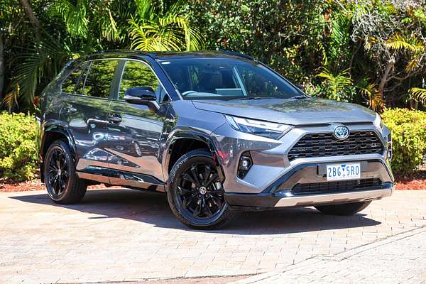 2024 Toyota RAV4 XSE AXAH52R