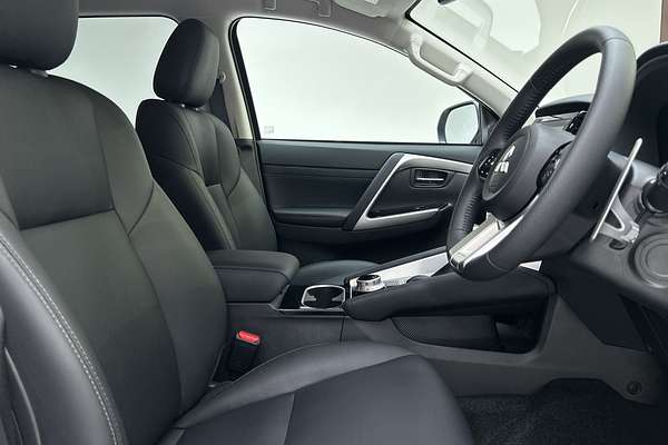 2024 Mitsubishi Pajero Sport GLS QG thumb-12
