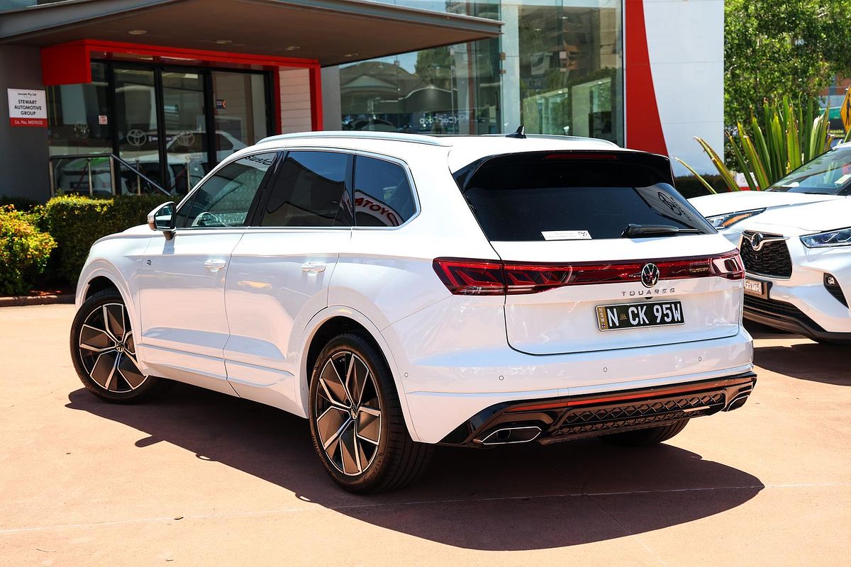 2024 Volkswagen Touareg 210TDI R-Line RC