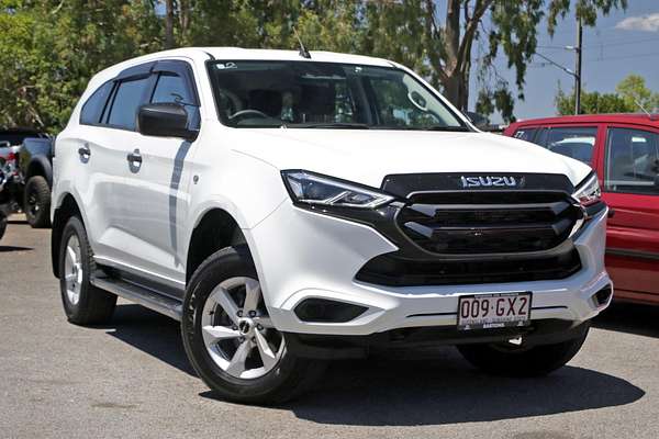 2023 Isuzu MU-X LS-M