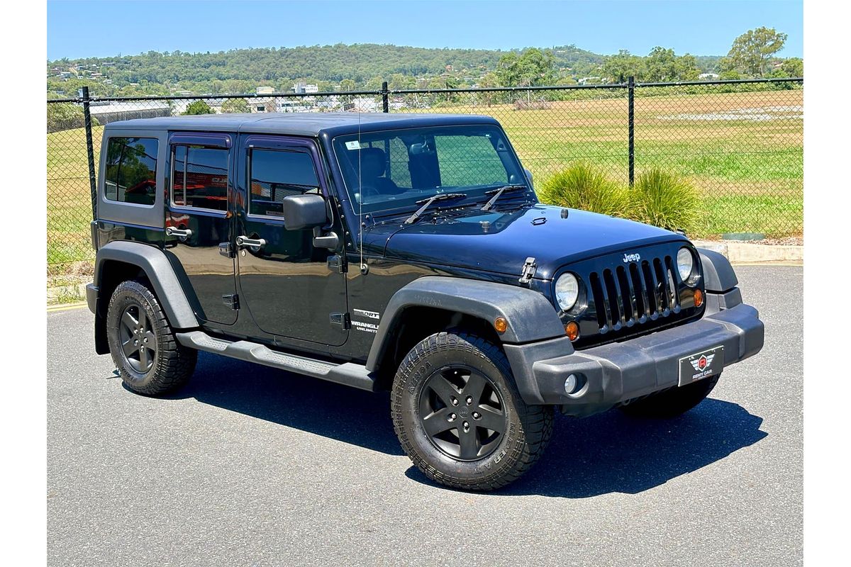 2013 Jeep Wrangler Unlimited Sport JK