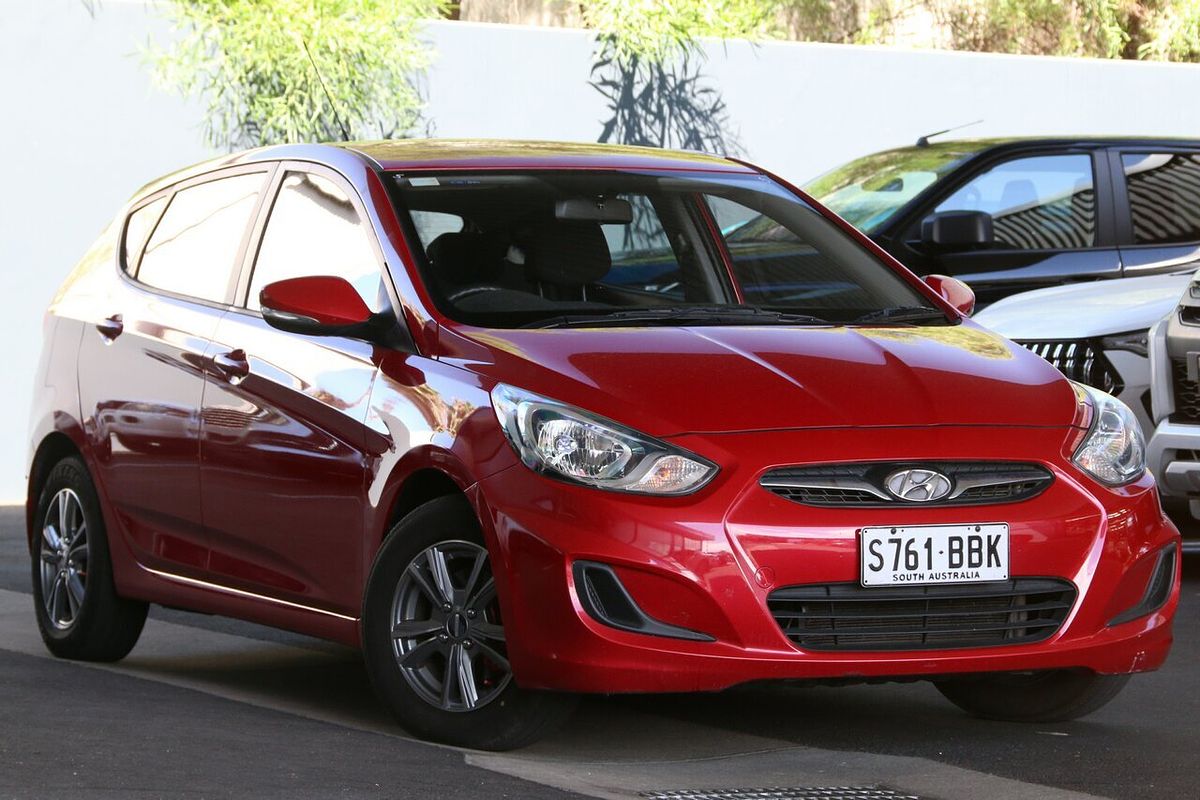 2013 Hyundai Accent Active RB2