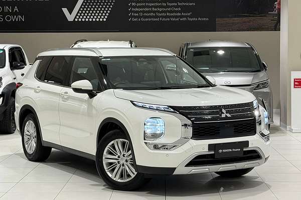 2023 Mitsubishi Outlander LS ZM