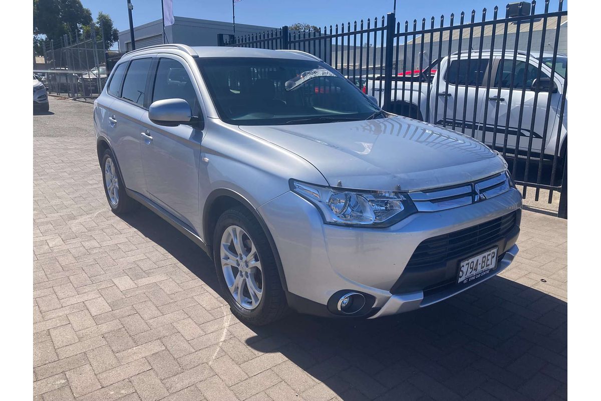 2015 Mitsubishi Outlander ES ZJ