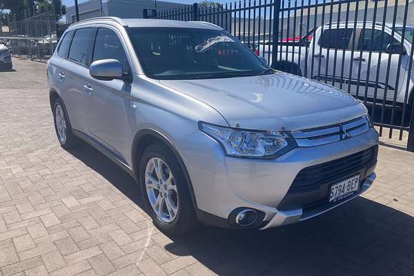 2015 Mitsubishi Outlander ES ZJ