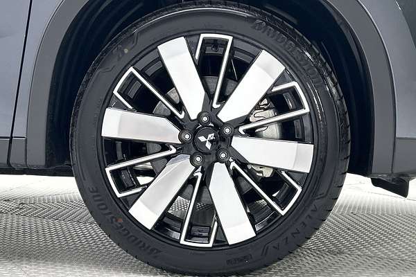 2025 Mitsubishi Outlander Aspire ZM thumb-9