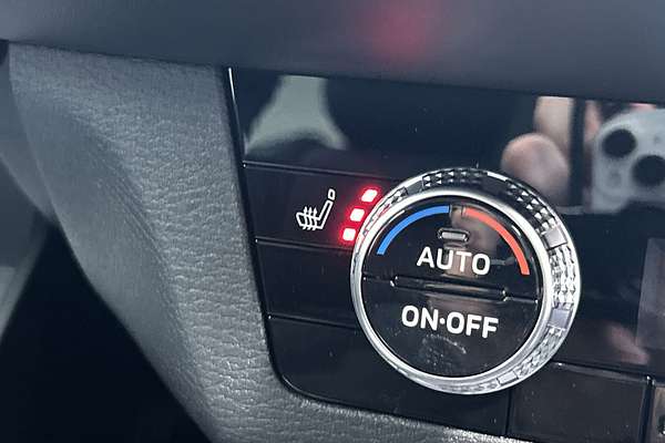 2025 Mitsubishi Outlander Aspire ZM thumb-16