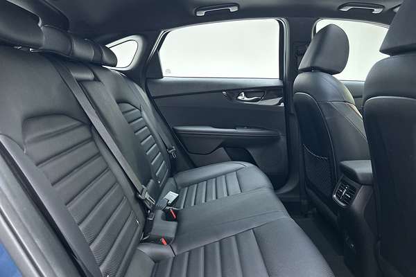 2023 Kia Cerato GT BD thumb-11