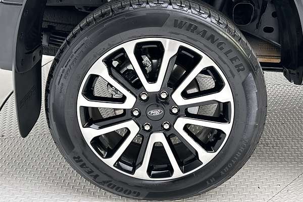 2024 Ford Ranger Platinum 4X4 3.0L thumb-9