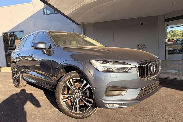 2021 Volvo XC60 T5 Momentum