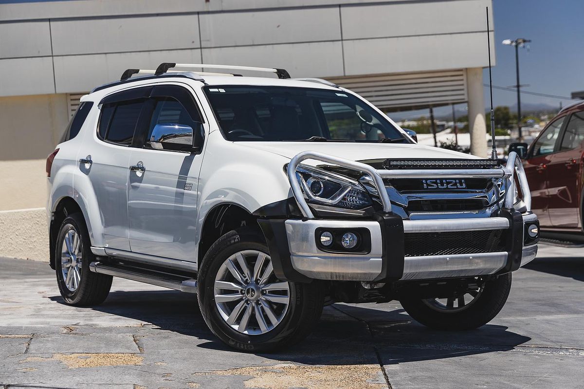 2017 Isuzu MU-X LS-U