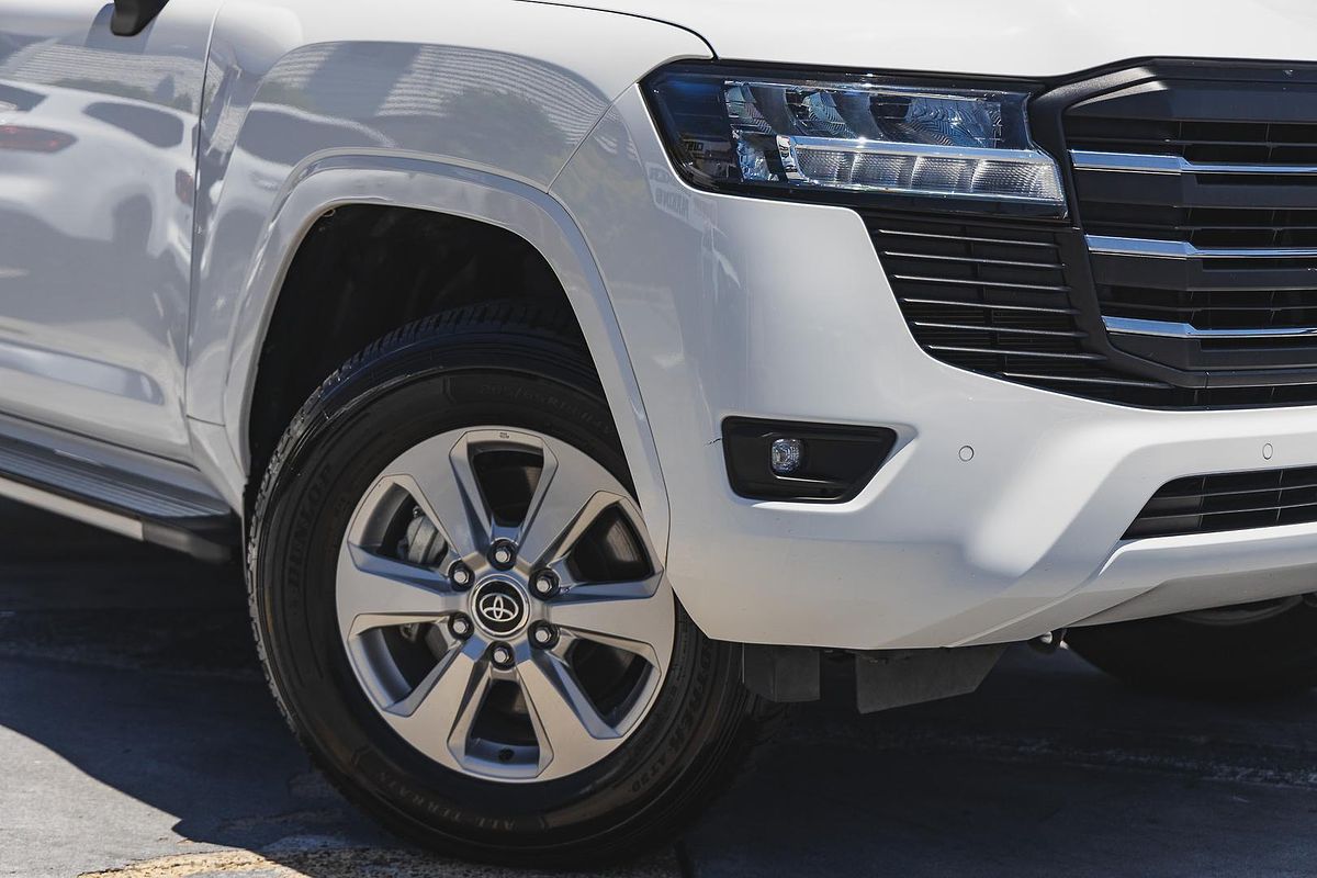 2023 Toyota Landcruiser GXL FJA300R