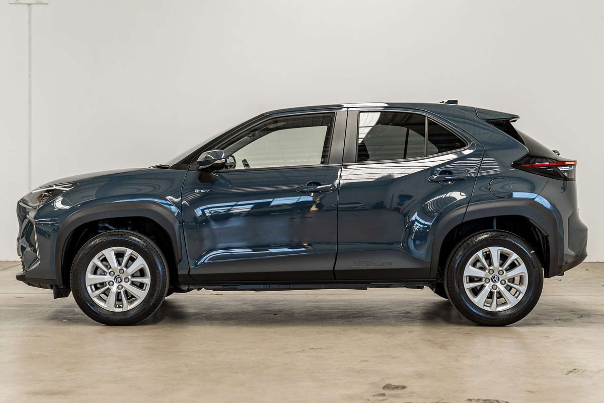 2024 Toyota Yaris Cross GXL MXPJ10R