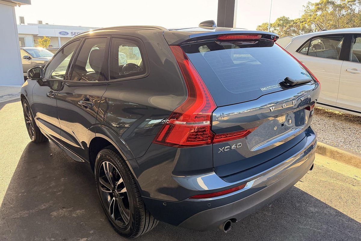 2021 Volvo XC60 T5 Momentum