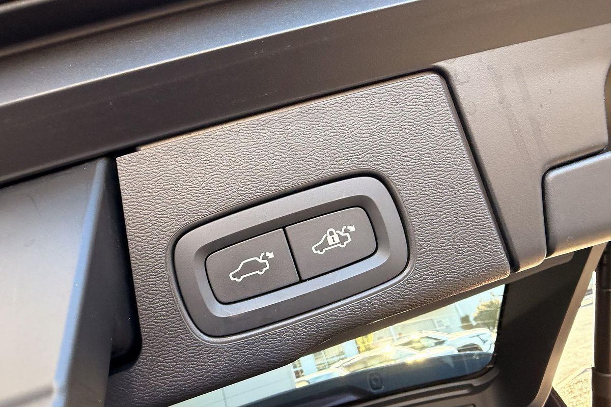 2021 Volvo XC60 T5 Momentum